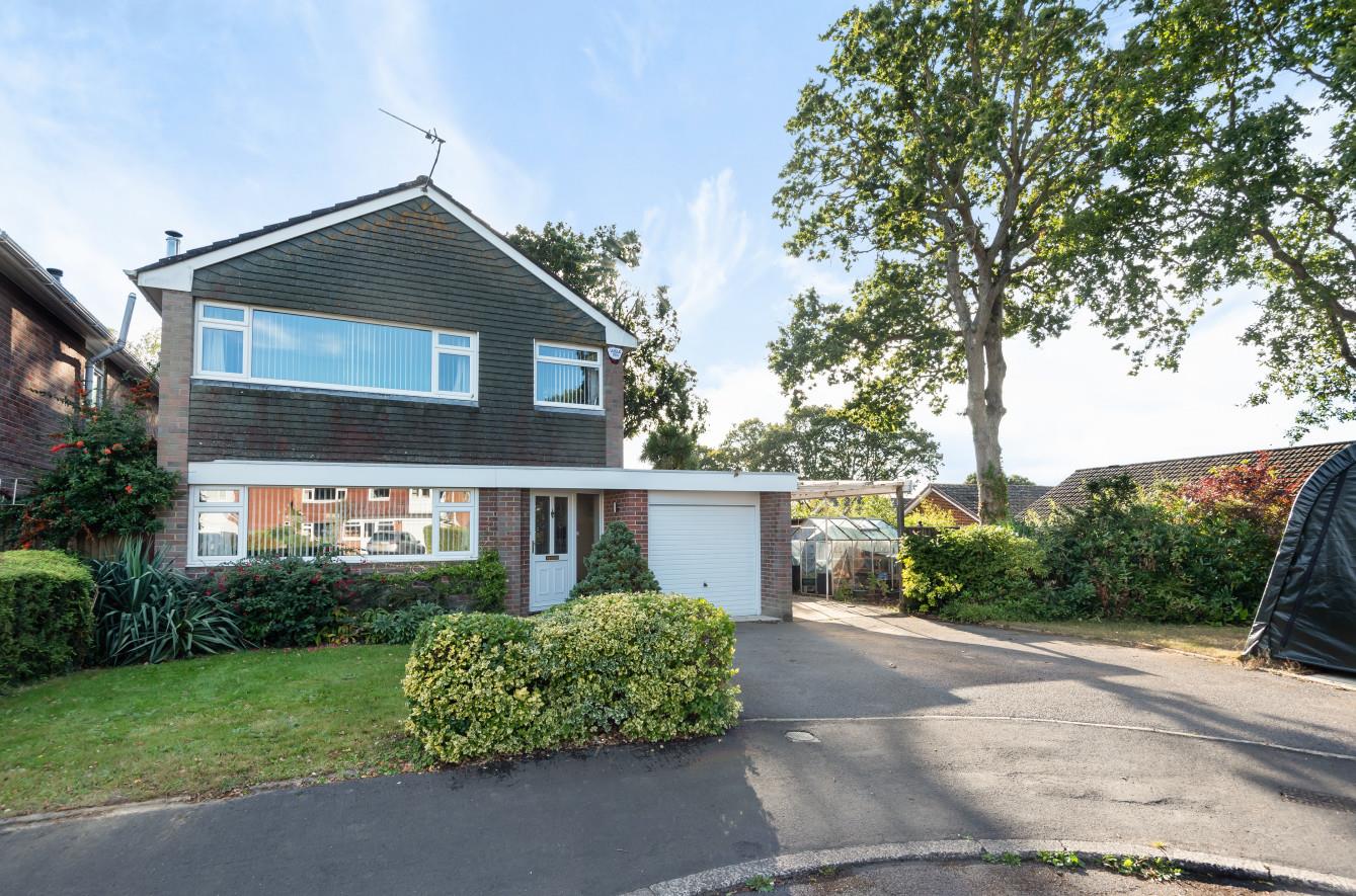 Locksley Drive, Ferndown Edwards Estate Agents